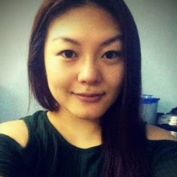 Meet your Posher, Katie - Picture 1 of 1